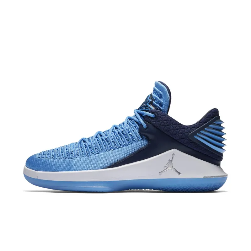 Jordan XXXII Low UNC Win Like 82 University Blue/Metallic Silver-Black-White (AA1256-401)