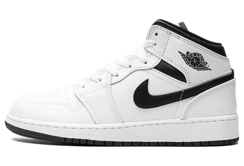 Air Jordan 1 Mid GS “White/Black” (DQ8423-132)