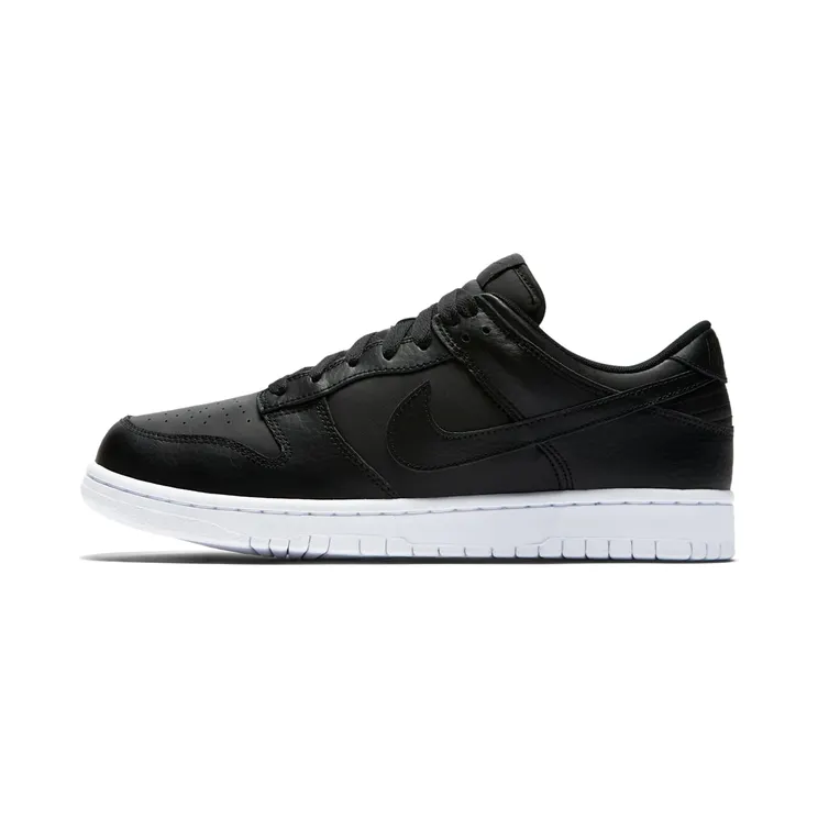 Nike Dunk Low Black/Black-White