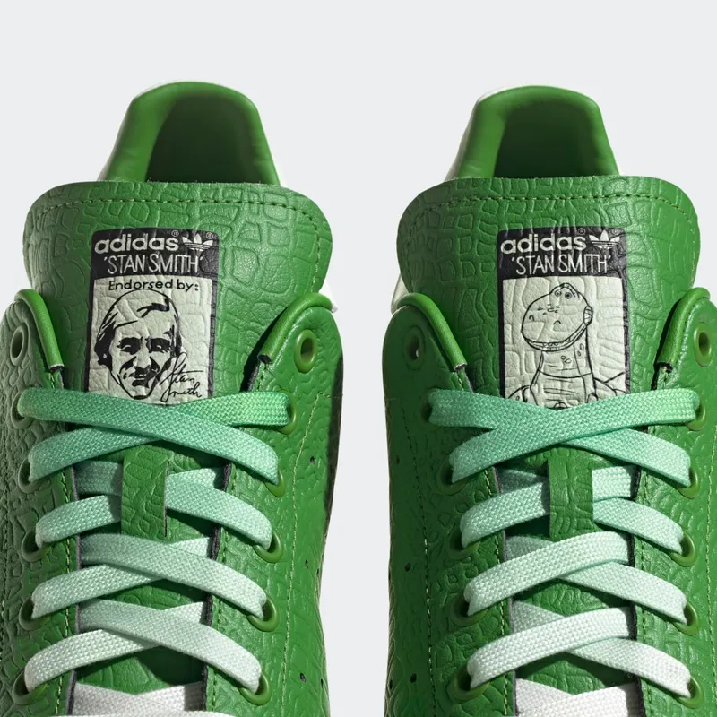 adidas Stan Smith Off White / Pantone / Core Black (FZ2705)