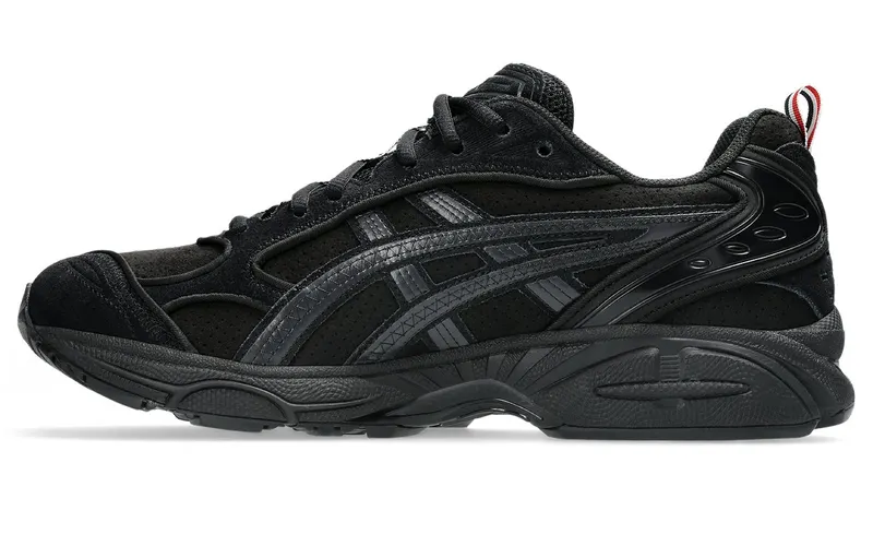ASICS Gel-Kayano 14 Black / Black (1203B110-001)