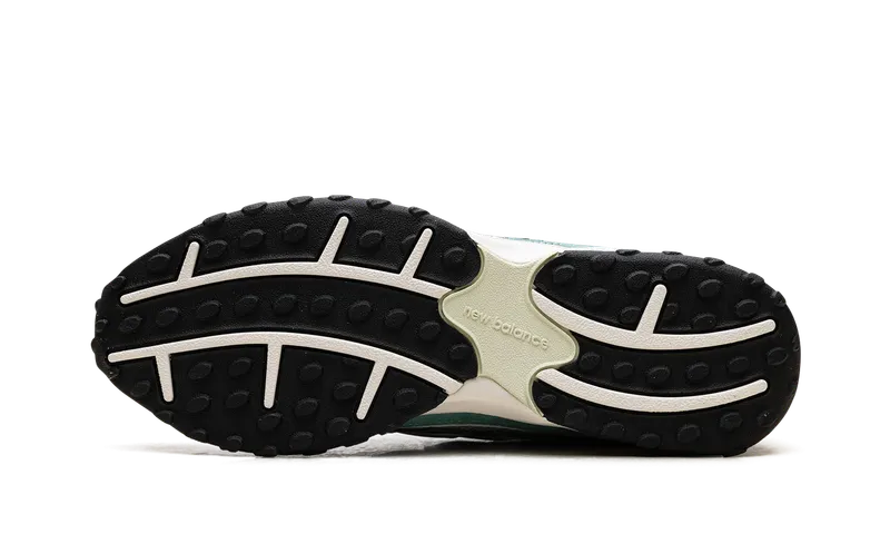 New Balance 204L “Kith – Green” (U204LKTA)