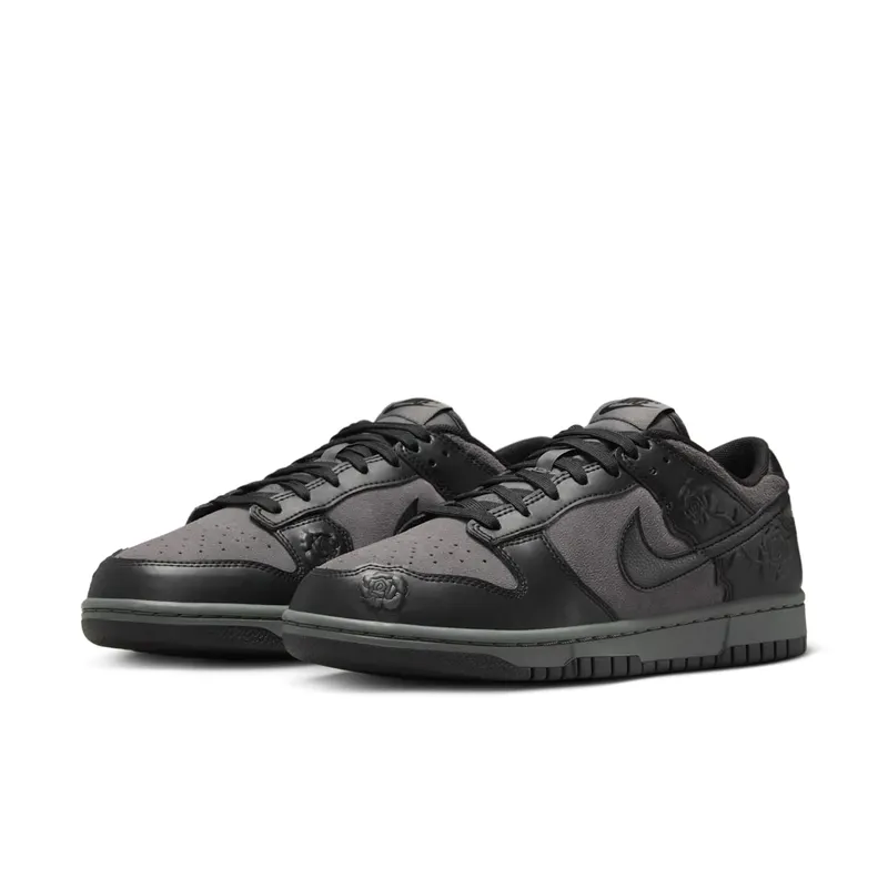 Nike Dunk Low “Black Roses” (HF1986-001)