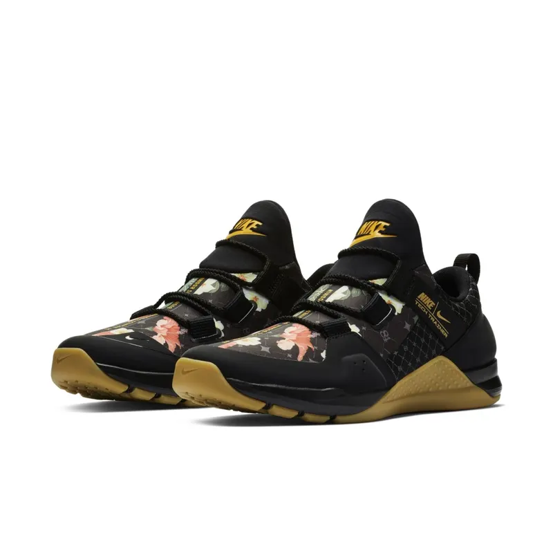 Nike  Tech Trainer Antonio Brown Light Bone/White-Black-Metallic Gold (AV6256-071)