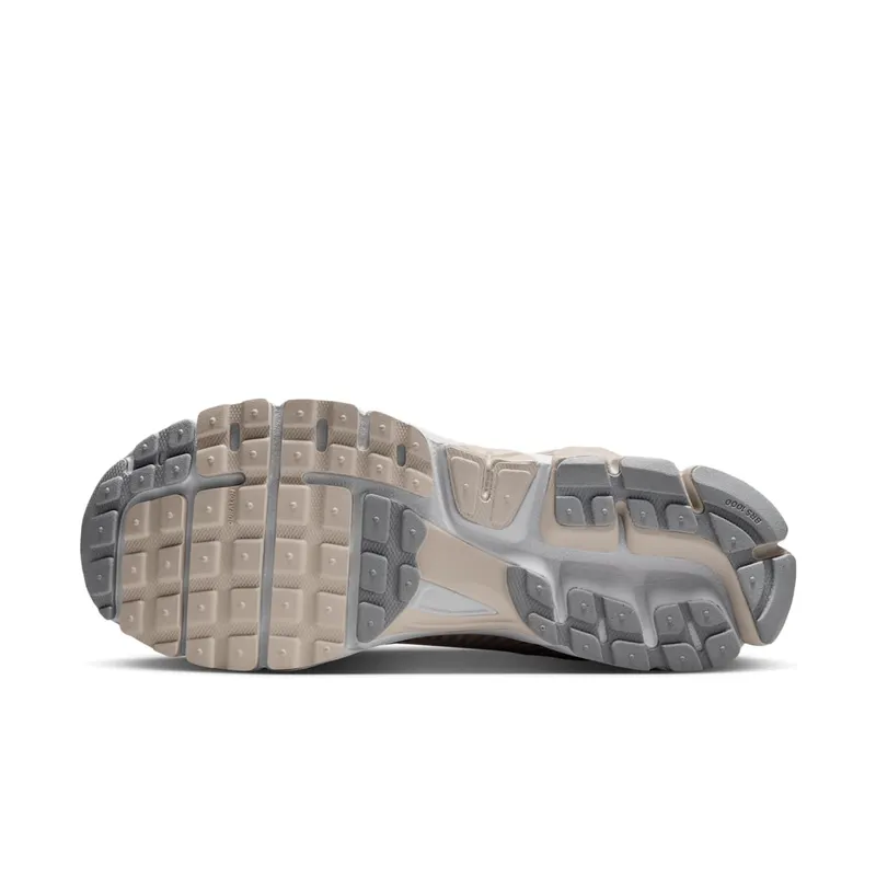 Nike Zoom Vomero 5 “Light Orewood Brown” (HF1553-101)