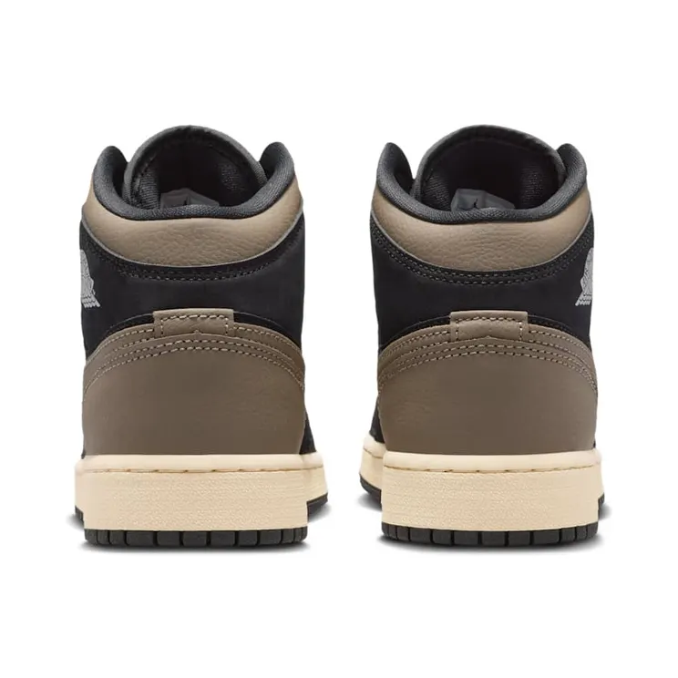 air-jordan-1 IB7053-002