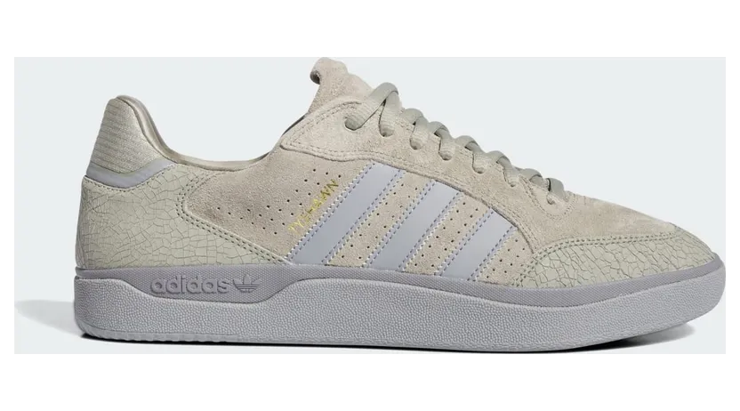 adidas-tyshawn IF4623