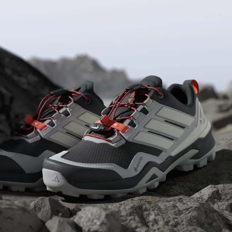 Adidas Terrex Skychaser GORE-TEX Hiking Core Black / Off White / Grey One (IH2802)