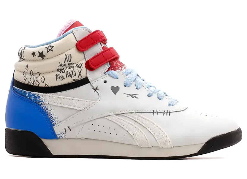 Reebok Sneakers mit Riemen-Print – Nude (HQ4572)