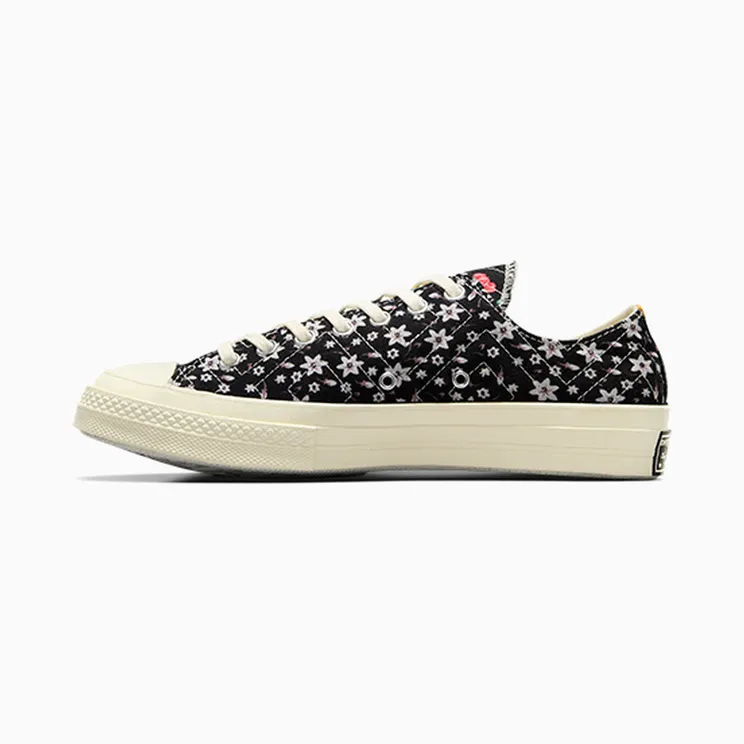 converse-chuck-taylor-all-star A04618C