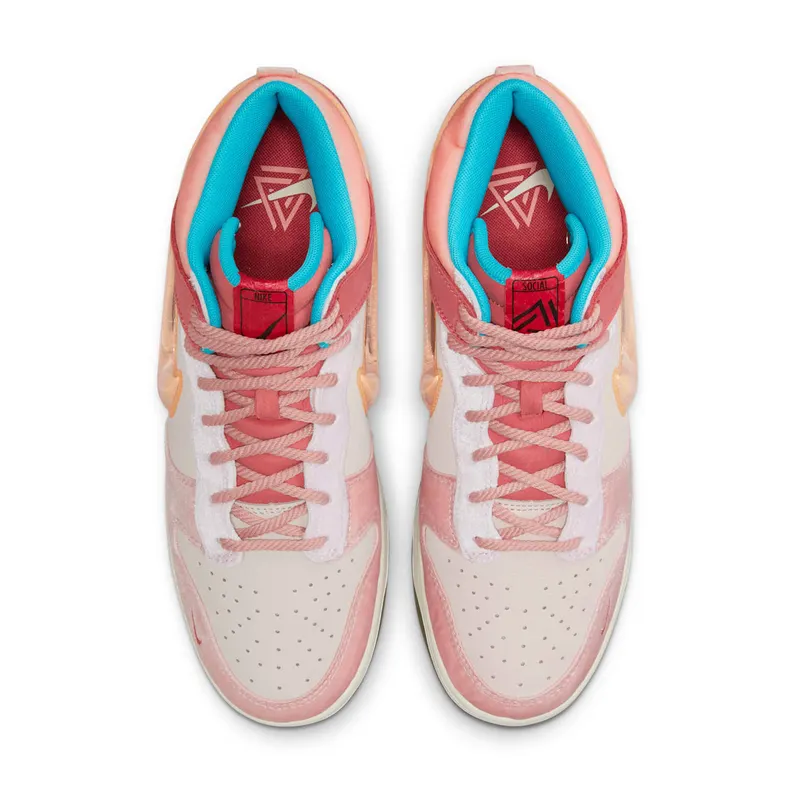 Nike x Social Status Free Lunch Dunk Mid Strawberry Milk (DJ1173-600)