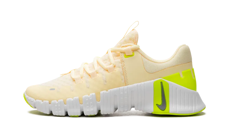 Nike Free Metcon 5 “Citron Tint Volt” (DV3950-800)