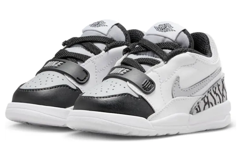 air-jordan-2-low CD9056-105