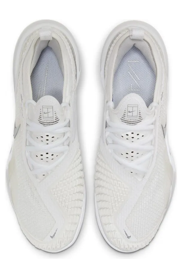 nikecourt CV0742-100