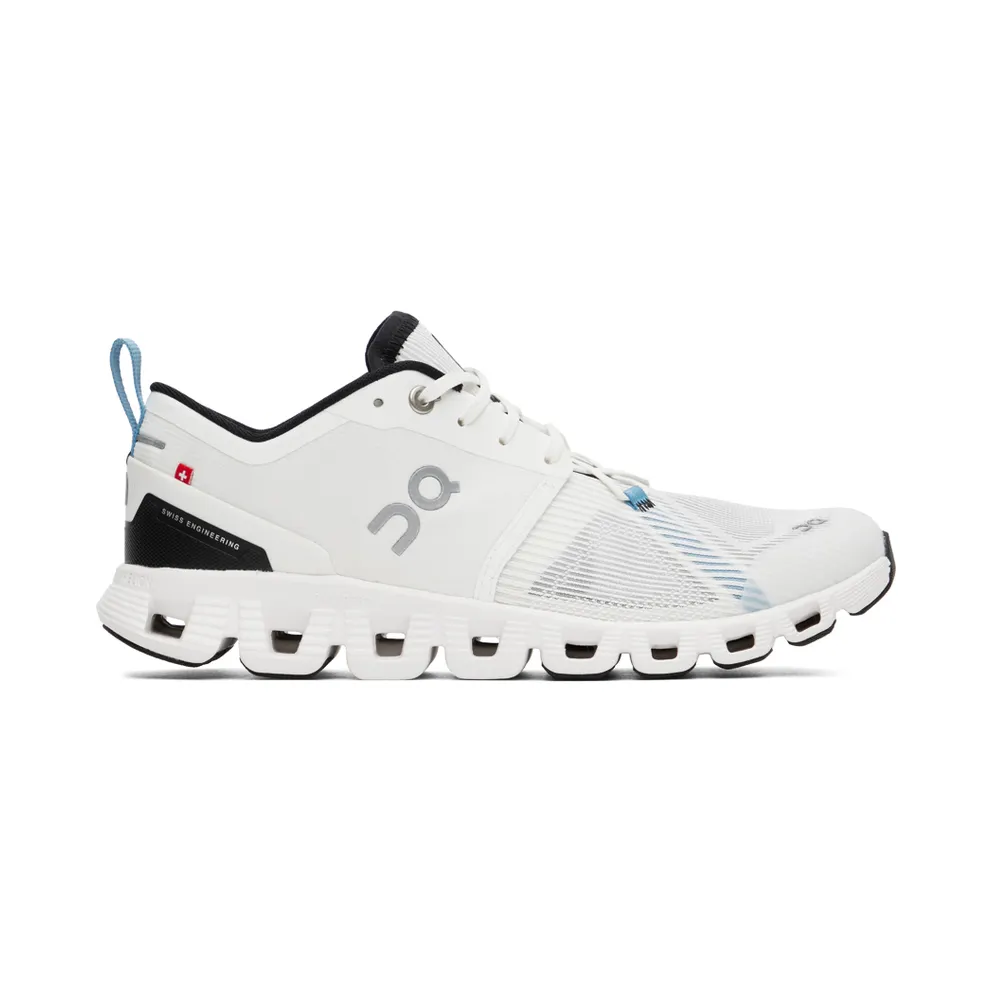 On White Cloud X 3 Shift Sneakers (66.98467)