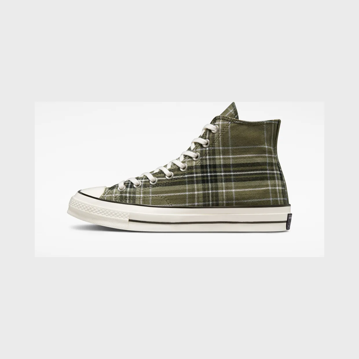 converse-chuck-taylor-all-star A03915C