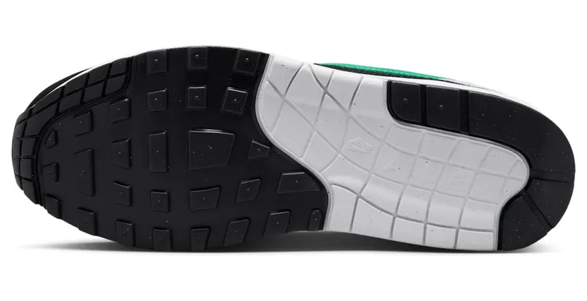 nike-air-max FN6952-100