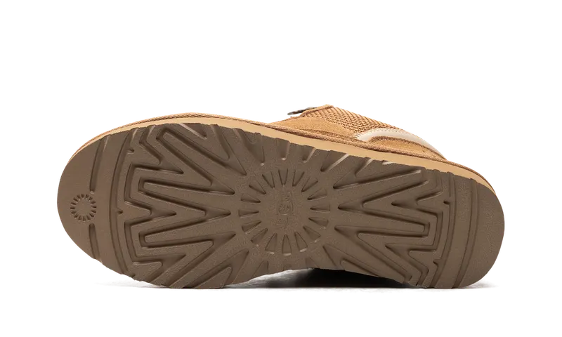 UGG Lowmel “Chestnut”: kastanjebruin met een crème hart (5)