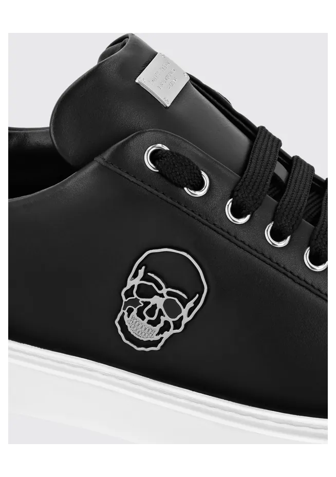 Philipp plein Skull Print Smooth Leather Low-Top Sneakers White 1 (LADSUSC0789PLE005N0102) (3)