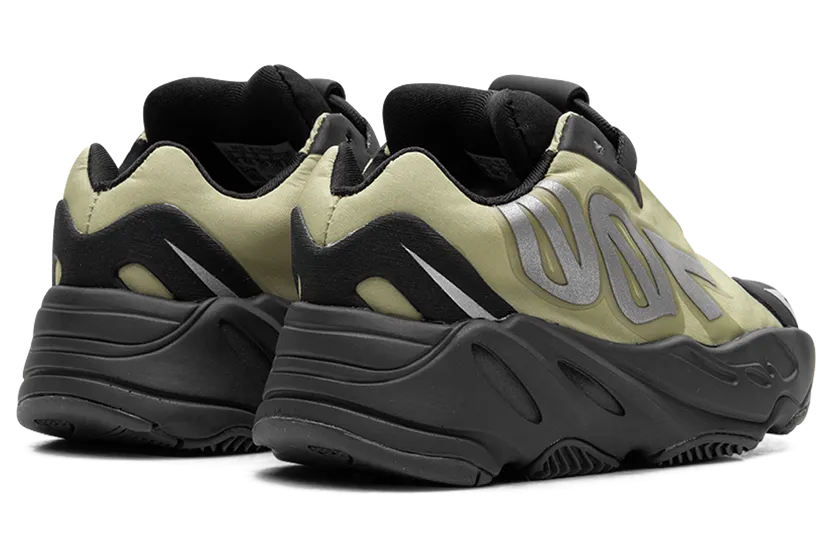 adidas-yeezy-boost-700 GY4812
