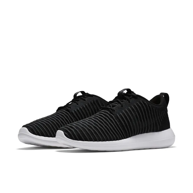 Nike Roshe Two Flyknit Black/Dark Grey-White-Volt Black/Dark Grey-White-Volt (844833-001)