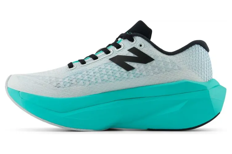new-balance-fuelcell-supercomp WRCXLW4