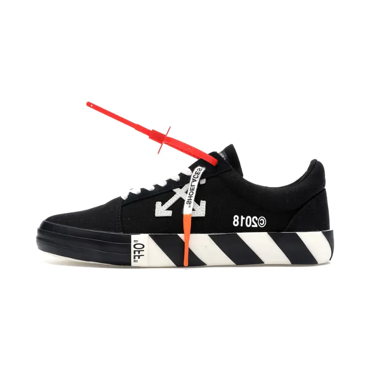 Off-White Vulc Low Top ‘Black’ Black (OMIA085E183510011000)