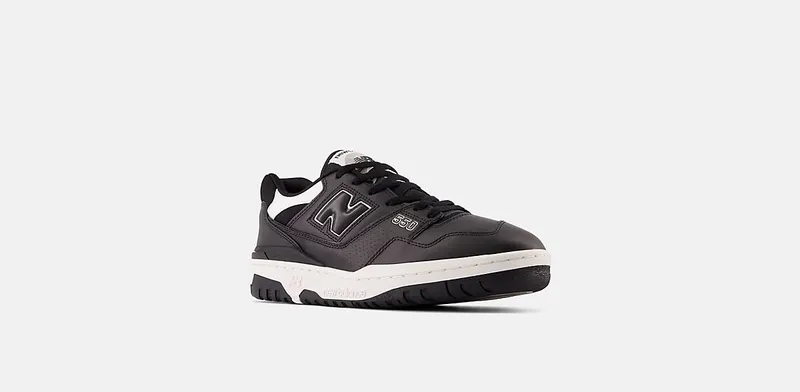 New Balance 550 “Black/White” (BB550SV1)