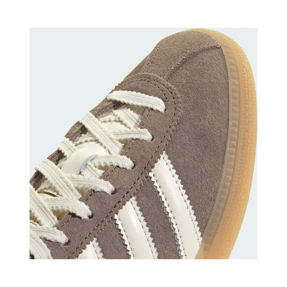 Adidas MUENCHEN “Earth Strata / Off White / Gum” (IH4208)