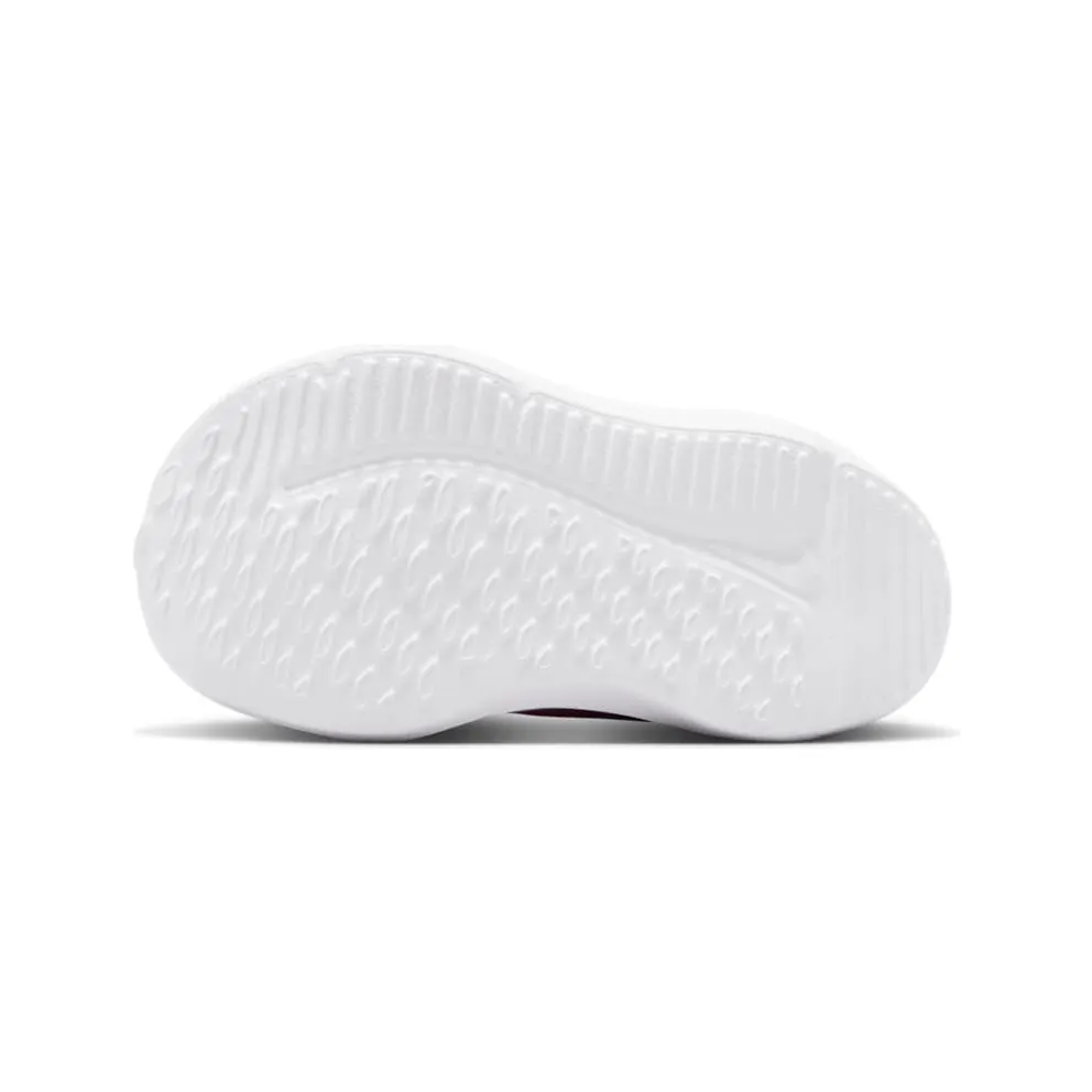 Nike Cosmic Runner White (HM4401-103)