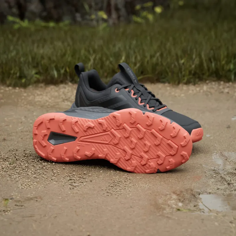 Adidas Terrex Tracefinder 2 CLIMAPROOF Trail Running Shoes Core Black / Core Black / Semi Impact Orange (JR9134)