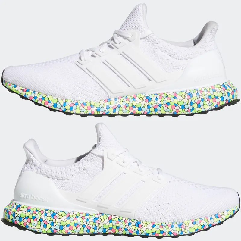 adidas Ultraboost 5.0 DNA Cloud White / Cloud White / Core Black (GY4525)