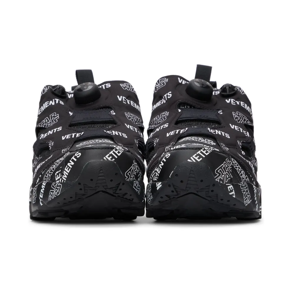 VETEMENTS Black Reebok Edition STAR WARS Instapump Fury (UE52SN100B)