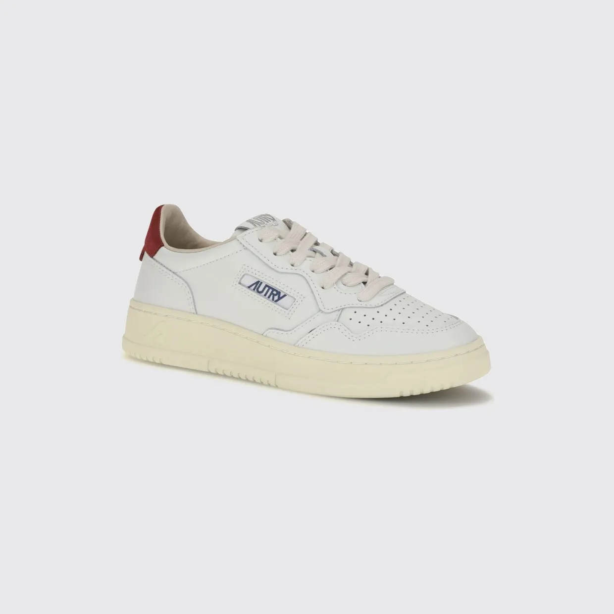 Autry Medalist Low in Calf Leather with Perforated Toe White 3 (AULWBJ01)