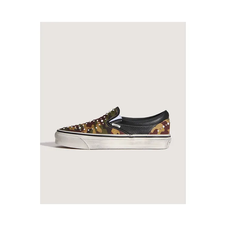 Vans LX Classic Slip-On 98 “Pearlized Pack Camo Black” (VN000D9PCAK)