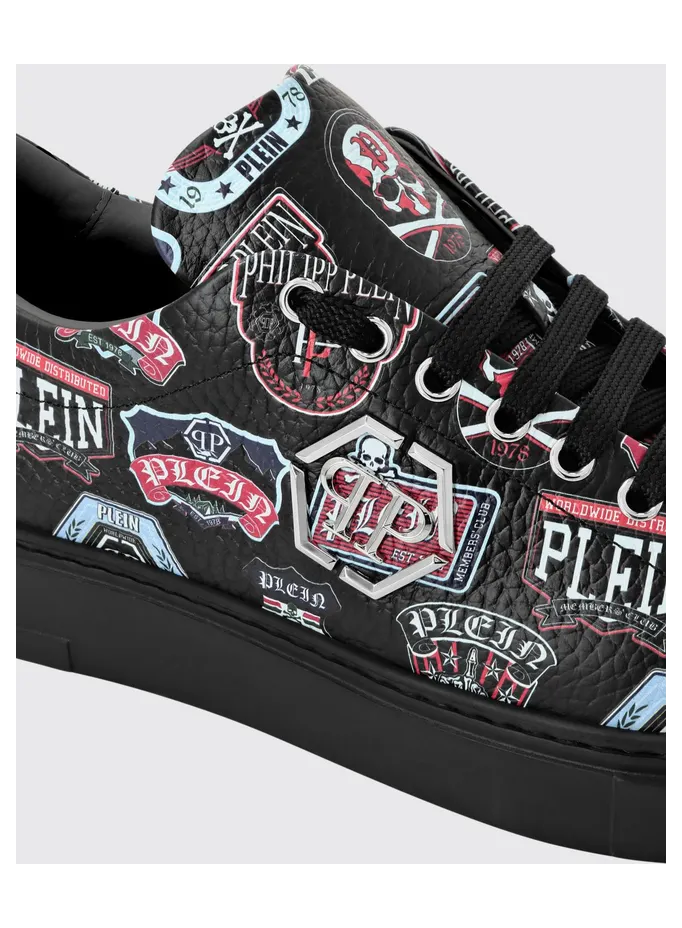 Philipp plein Low-Top Calfskin Sneakers with Graphic Print Black (UAESMSC4064PLE010N0202) (2)