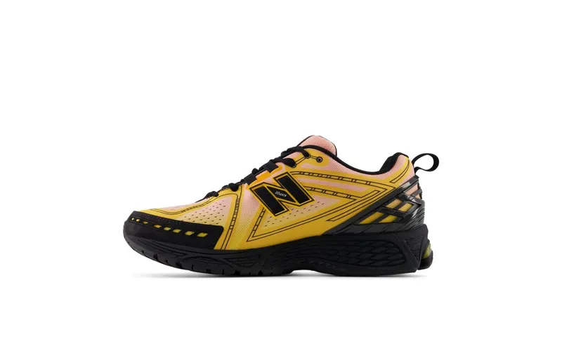New Balance 1906E “Amber Haze Black” (U1906596)