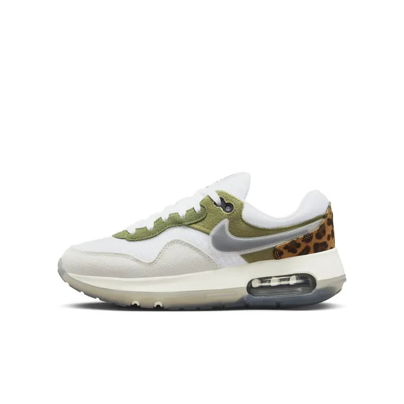 Nike Air Max Motif Next Nature Older Kids’ White (DZ5353-100)