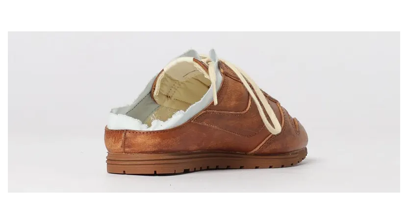 Autry Sneakers Beige (UVLWHV01) (2)