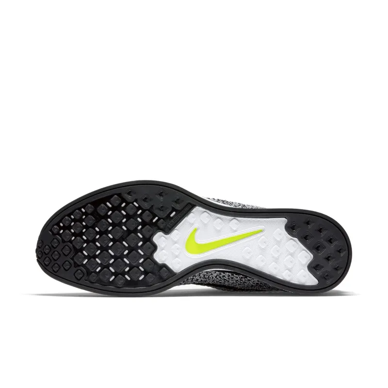 Nike Flyknit Racer Oreo 1.0 (526628-101)