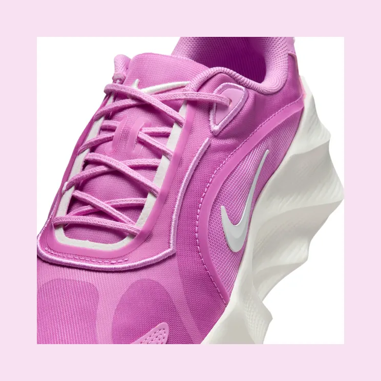 nike-aura-edge HQ7025-501