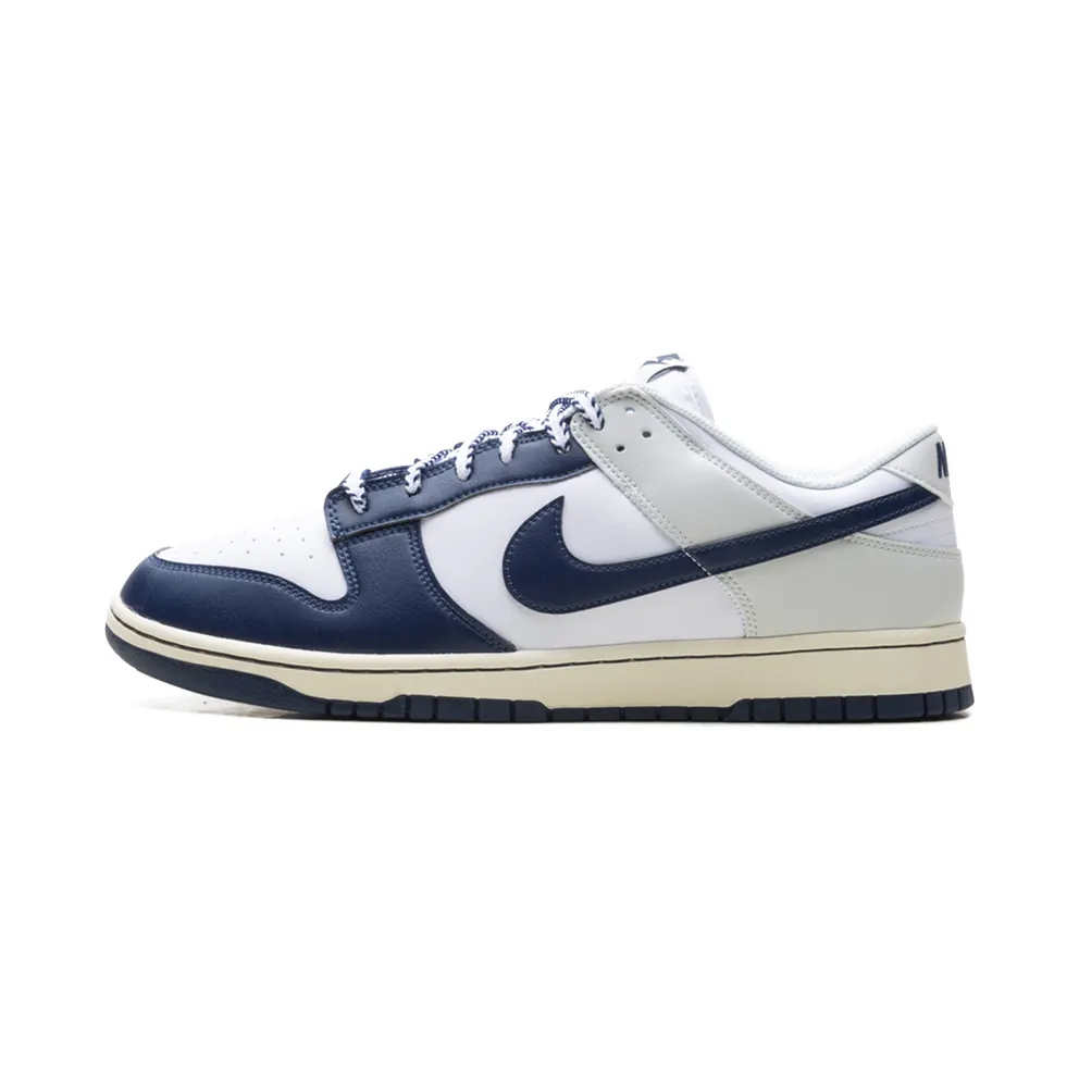 Nike Dunk Low “New York Yankees” (IM2222-101)