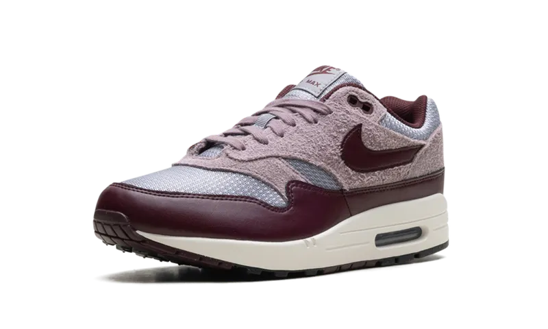 Nike Air Max 1 ESS PRM “CEMENT GREY/BURGUNDY CRUSH” (FQ7327-001)