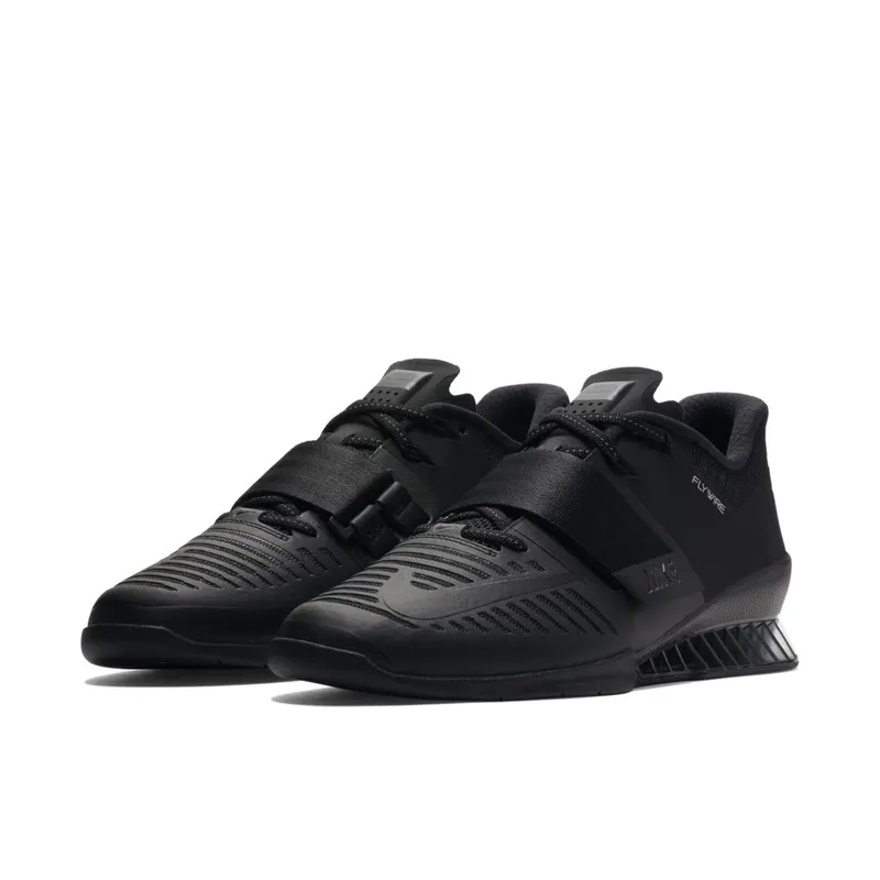 Nike Romaleos 3 Triple Black Black/Black/Black (852933-004)