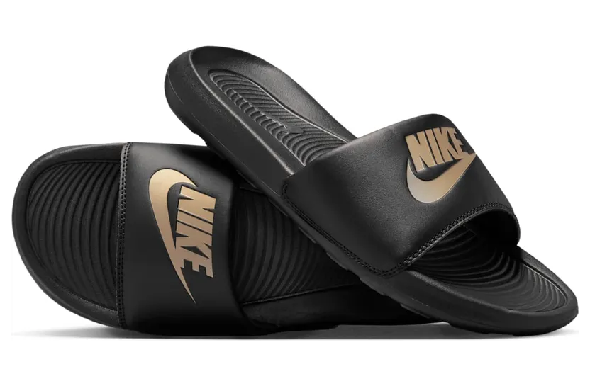 Nike Victori One Slipper voor heren Zwart (CN9675-006)