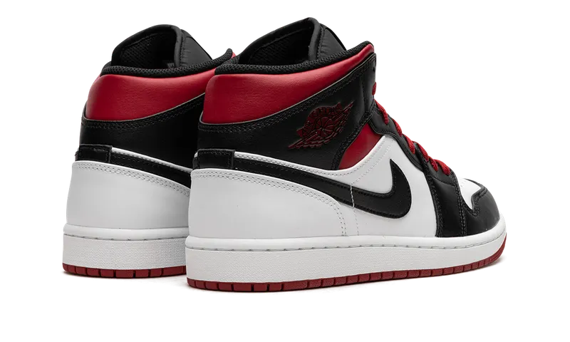 Air Jordan 1 Mid “Gym Red Black Toe” (DQ8426-106)
