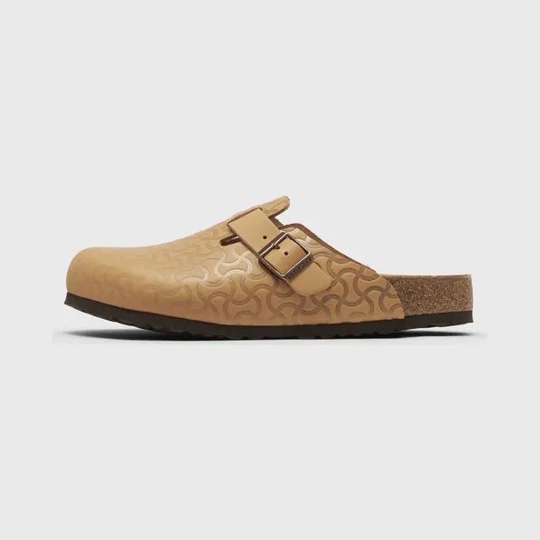 Birkenstock Boston Embossed Leather Beige