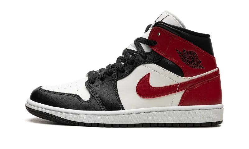 AIR Jordan 1 MID “Black Toe” (BQ6472-160)