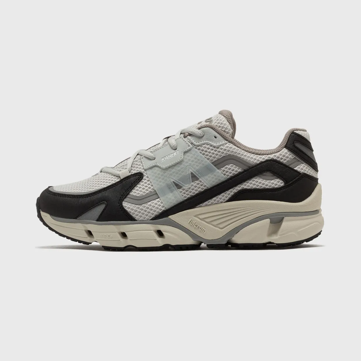 Karhu Super Fulcrum Jet Black / Dawn Blue (F860018)