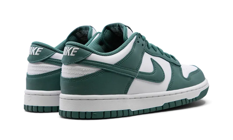 Nike Dunk Low GS “Spruce Green” (HF4798-100)